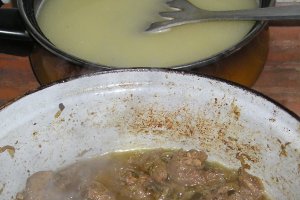 Ficatei de pui cu otet balsamic si mamaliguta