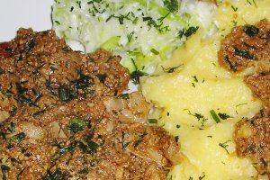Ficatei de pui cu otet balsamic si mamaliguta