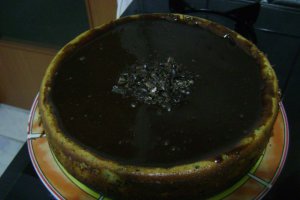Tort  de ciocolata "Dots" cu visine din alcool