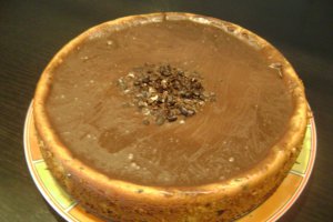 Tort  de ciocolata "Dots" cu visine din alcool
