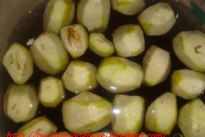 Dulceata de nuci verzi