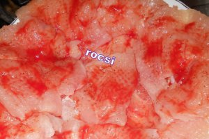 Rulouri de pui cu suc de rosii