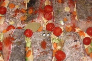Somn cu legume si masline la cuptor