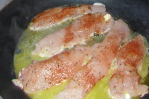 Sufleu de cartofi cu piept de pui