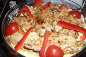 Sufleu de cartofi cu piept de pui
