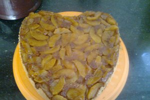 Prajitura cu mar crema de vanilie si caramel