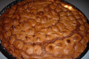 Tarta cu ciocolata si meringue de cacao