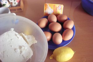 Budincă de melcişori cu brânză de vaci