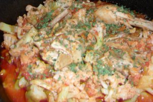 Conopida cu legume si pui