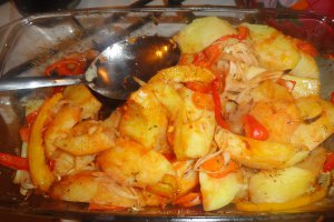 Cartofi cu legume si sote de ciuperci