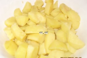 Salata de cartofi cu peste afumat