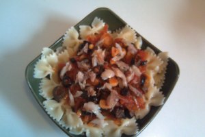Farfalle alla puttanesca