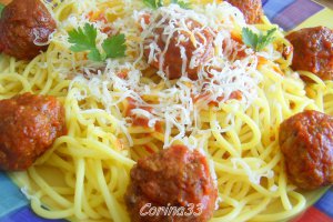 Spaghetti with meatballs
