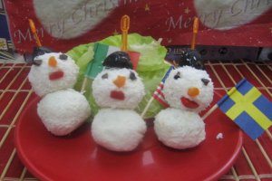Aperitiv oameni de zapada