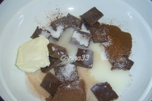Prajitura de cocos cu vanilie si ciocolata