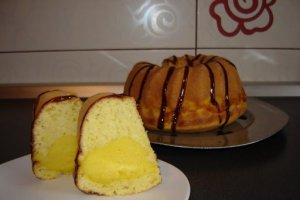Ciambella cu crema de lamaie