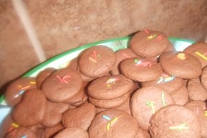 Biscuiti cu cacao, cafea si scortisoara
