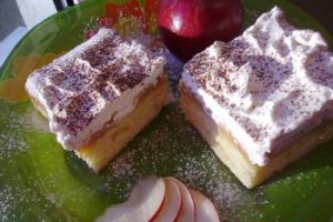 Prajitura cu mere si caramel