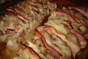 Ceafa de porc umpluta