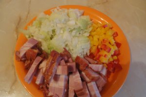 Varza calita cu piept de porc afumat