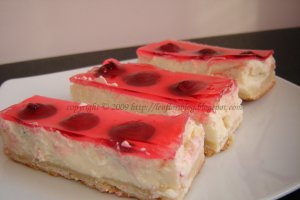 Prajitura cu branza dulce si visine