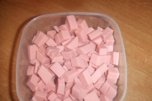 Tarta aperitiv cu parizer si ciuperci