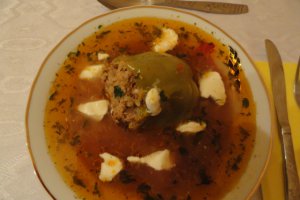 Ciorba de ardei umpluti cu carne