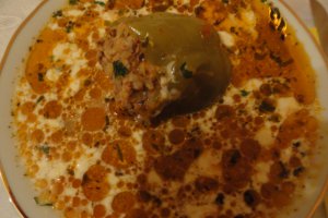 Ciorba de ardei umpluti cu carne