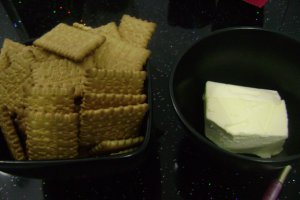 Tarta cu afine si mousse de ciocolata