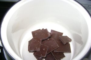 Tarta cu afine si mousse de ciocolata