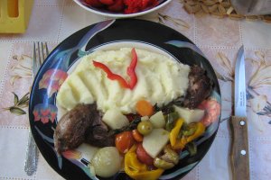 Pulpa de miel la cuptor cu legume si masline verzi
