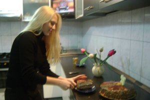 Tort cu mousse de cafea si ciocolata