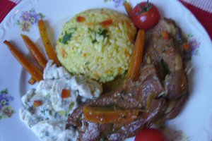 Piept de porc cu orez si ciuperci