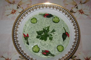 "Bagdunesieh"-Salata de patrunjel verde cu iaurt
