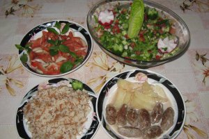 Salata de rosii-stil arab