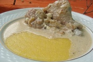 Pulpe cu vin si smantana