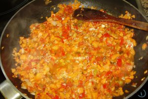 Ciorba  de zarvavaturi cu carnita si "moare"