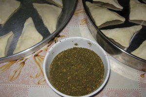 Pateuri cu carne -Pateuri cu telemea si "za'atar"