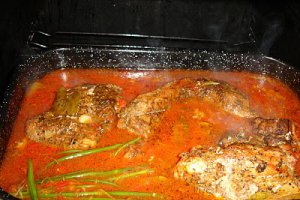 Friptura de vitel cu piure de cartofi si salata de varza