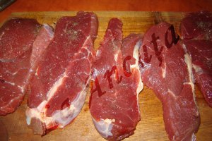 Muschi de vitel in sos de bere
