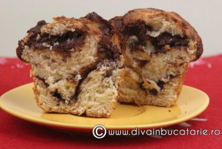 Mini cozonaci cu Nutella