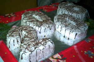 Tort delicios cu banane si ciocolata