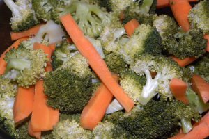 Budinca de broccoli cu morcovi