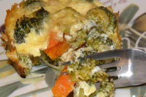 Budinca de broccoli cu morcovi