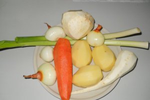 Ciorba de legume cu praz si bors