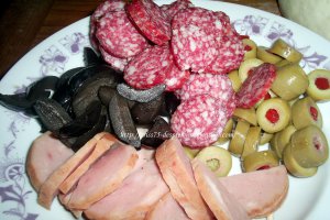 Pizza "Criss" - cu ciuperci si masline