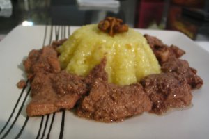 Pui cu sos de lamaie si garnitura de orez cu sofran