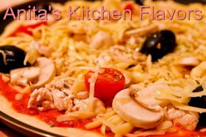 Pizza con pollo