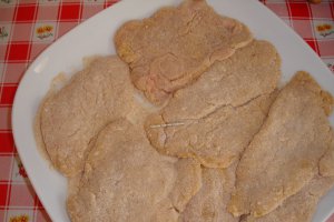 Snitel din piept de pui cu piure de cartofi