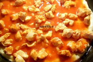 Pizza cu piept de pui